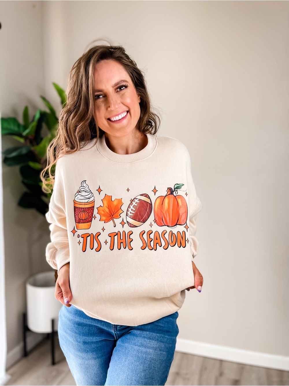 Cream 'Tis The Season' Graphic Sweatshirt for Women